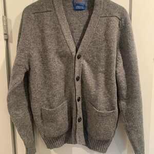 Pendleton Gray Cardigan with Classic V-Neck and Soft Texture